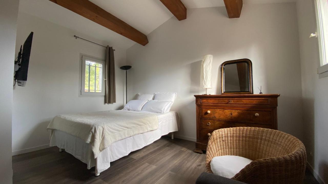 Les Magnolias Bed & Breakfast Marseille Bagian luar foto
