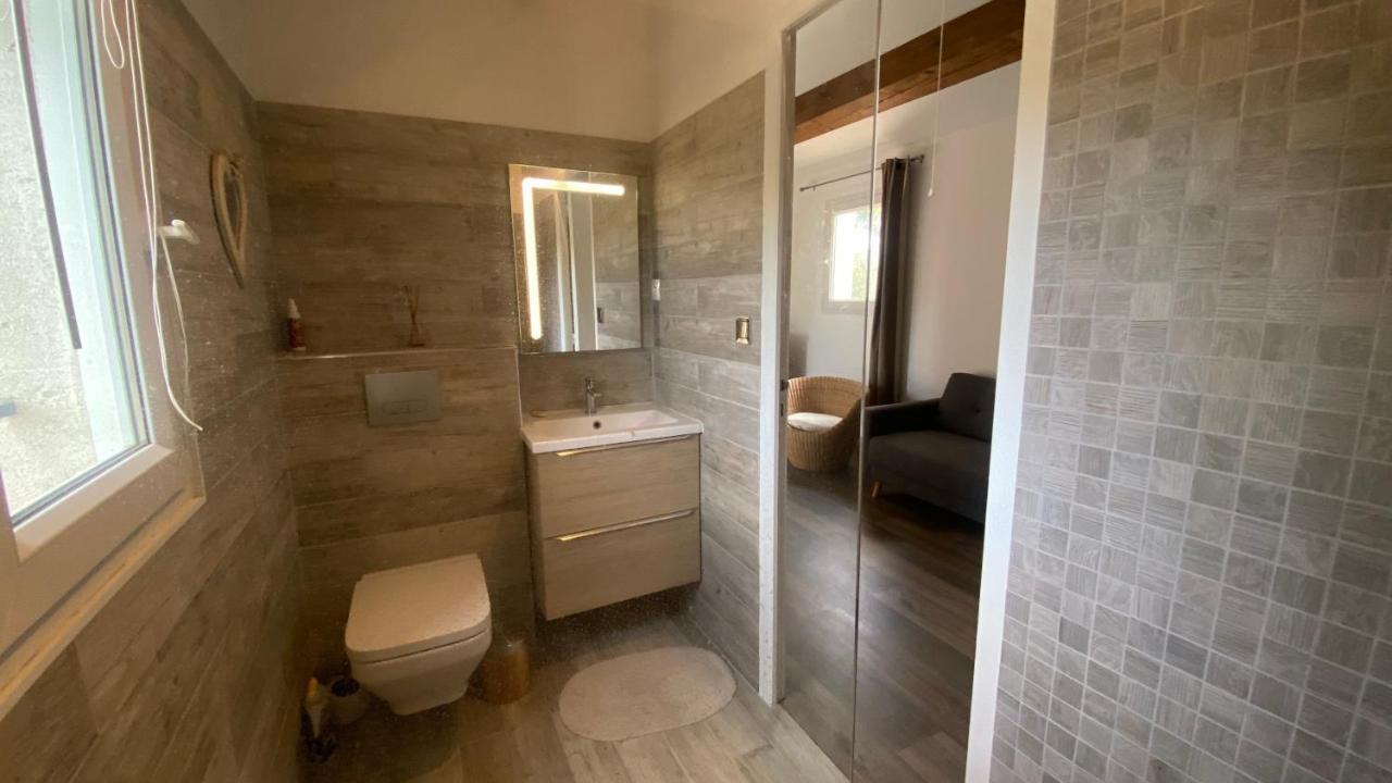 Les Magnolias Bed & Breakfast Marseille Bagian luar foto